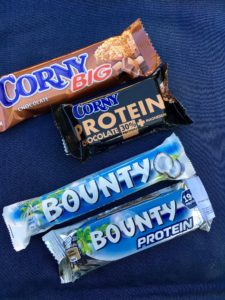 Proteinove_tycinky_Corny_Bounty