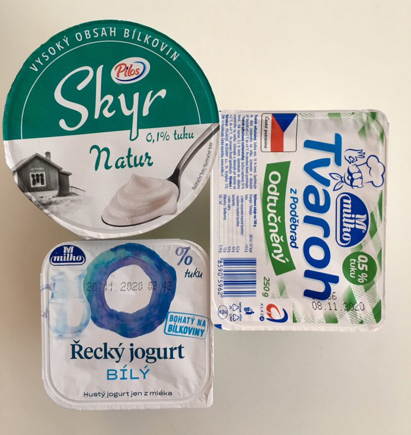 Skyr, tvaroh a řecký jogurt při hybnutí
